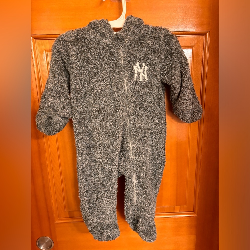 Newborn Game Nap Teddy Fleece Coverall, New York Yankees